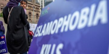 انقسام في بريطانيا حول تعريف جديد للإسلاموفوبيا