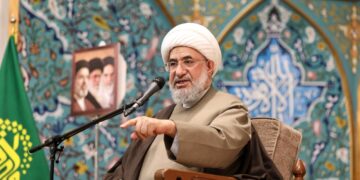 آية اللّه الأراكيّ في تجمّعٍ لطلّاب الحوزة العلميّة: على حكّام المنطقة الخاضعين لهيمنة أمريكا أن يعتبروا من مصير صدّام.. صبر إيران يوشك على النفاد
