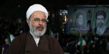 معاون شؤون التهذيب والتربية في الحوزات العلميّة الإيرانيّة: المفاوضات ليست طاولةً للتصالح مع العدوّ؛ بل ساحة نضالٍ لإحقاق حقوق الشعب
