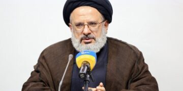 معاون الشؤون الدوليّة في الحوزات العلميّة الإيرانيّة: “صناعة الحضارة” هو أبرز ما يُتوقّع من الحوزة العلميّة.. ميثاق “الحوزة العلميّة الرّائدة والمتفوّقة” خارطة طريقٍ للحضور في الساحة العالميّة