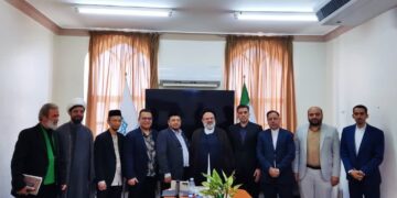 دیدار هیئت اندونزیایی با معاون بین‌الملل حوزه علمیه؛ تأکید بر شکل‌گیری «تمدن نوین اسلامی»
