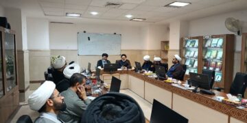  تأکید بر تبدیل زائر به حامل معرفت و گفتمان مقاومت