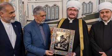 احترام به ادیان ضامن بقای هر حکومت است