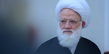آیت‌الله یعقوبی خطاب به دولت آذربایجان: این دختران مرتکب چه جرمی شده‌اند که باید از حق تحصیل محروم شوند؟