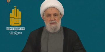 تقدیر شیخ نعیم قاسم از حوزه علمیه قم در پی اعزام هیأت حوزوی  به لبنان 